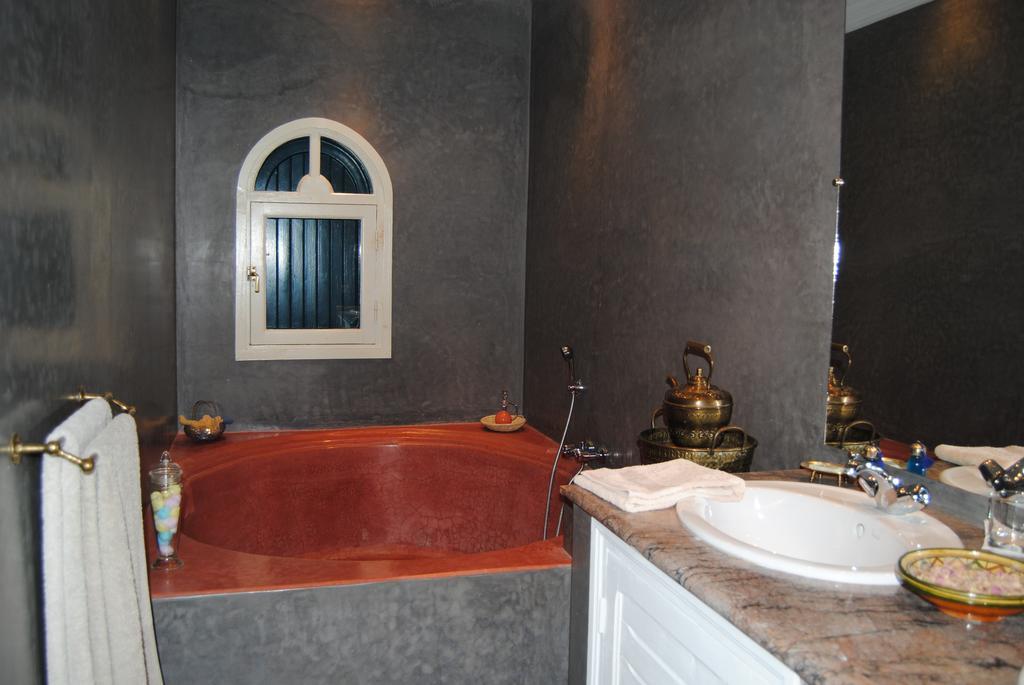 Les Tourmalines Bed & Breakfast Afeggou Dış mekan fotoğraf
